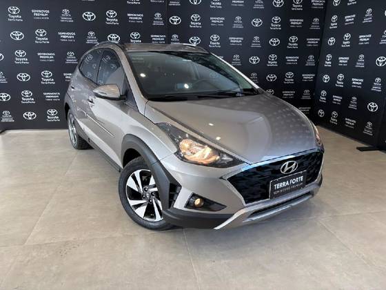 HYUNDAI HB20X 1.6 16V FLEX EVOLUTION AUTOMÁTICO HYUNDAI HB20X 1.6 16V FLEX EVOLUTION AUTOMÁTICO